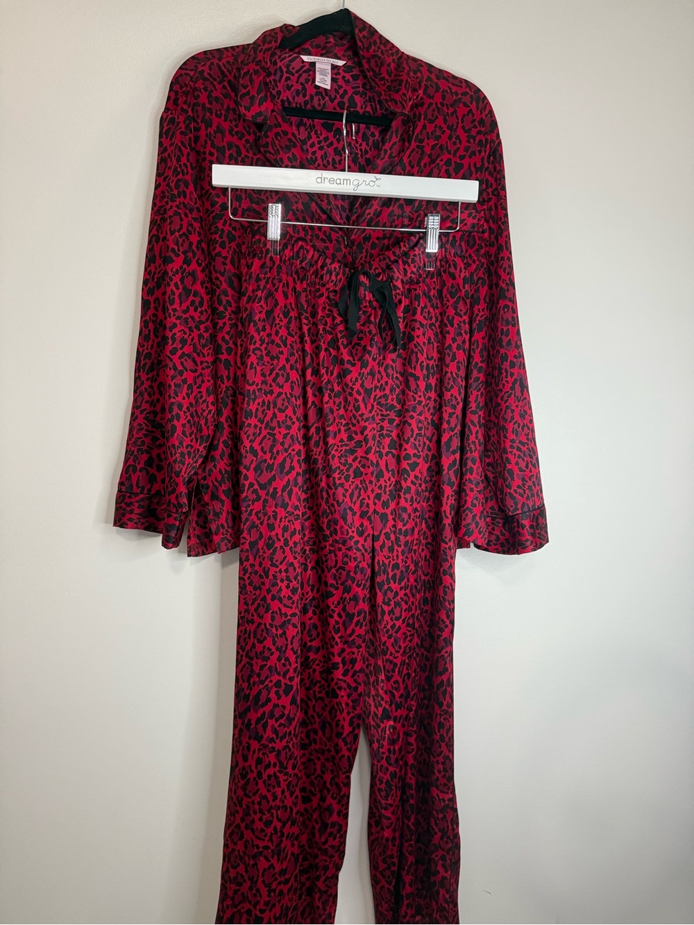 Victorias Secret Red Leopard Satin Pajama Set in size large